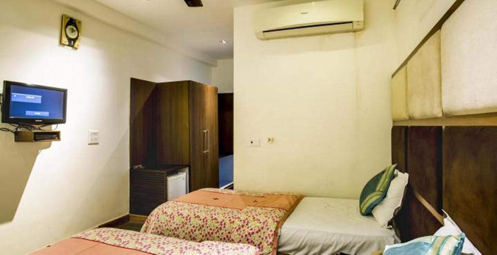 Hotel Arpit Palace Deli Exterior foto