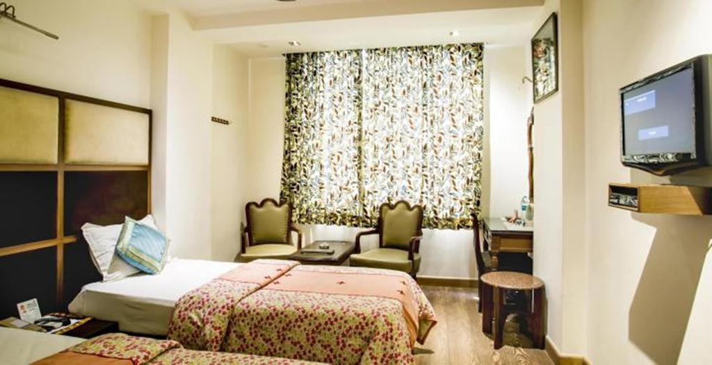Hotel Arpit Palace Deli Exterior foto