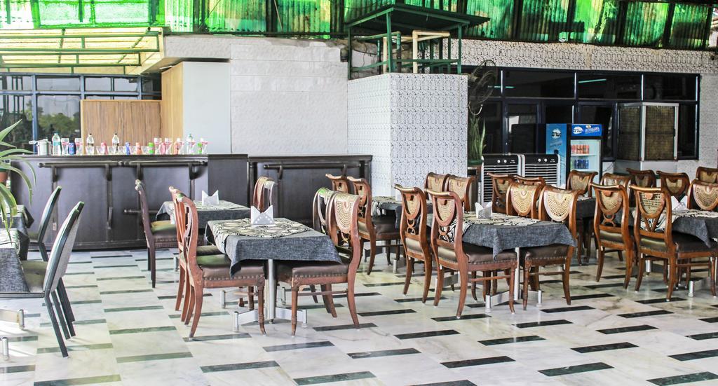Hotel Arpit Palace Deli Exterior foto
